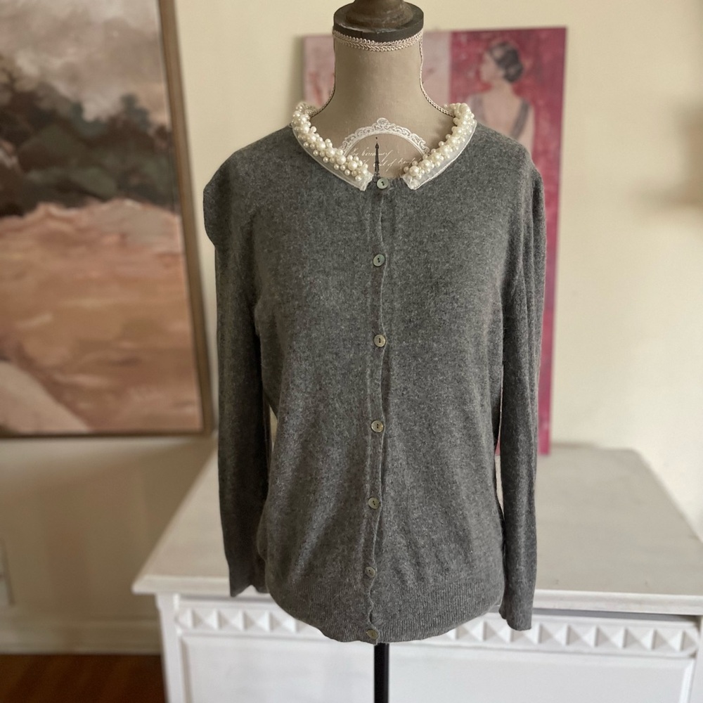 Lara Knit Gray Cardigan with Pearl Collar